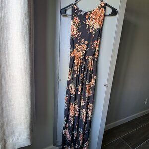 Reborn J floor length stretchy floral maxi dress with pockets size small